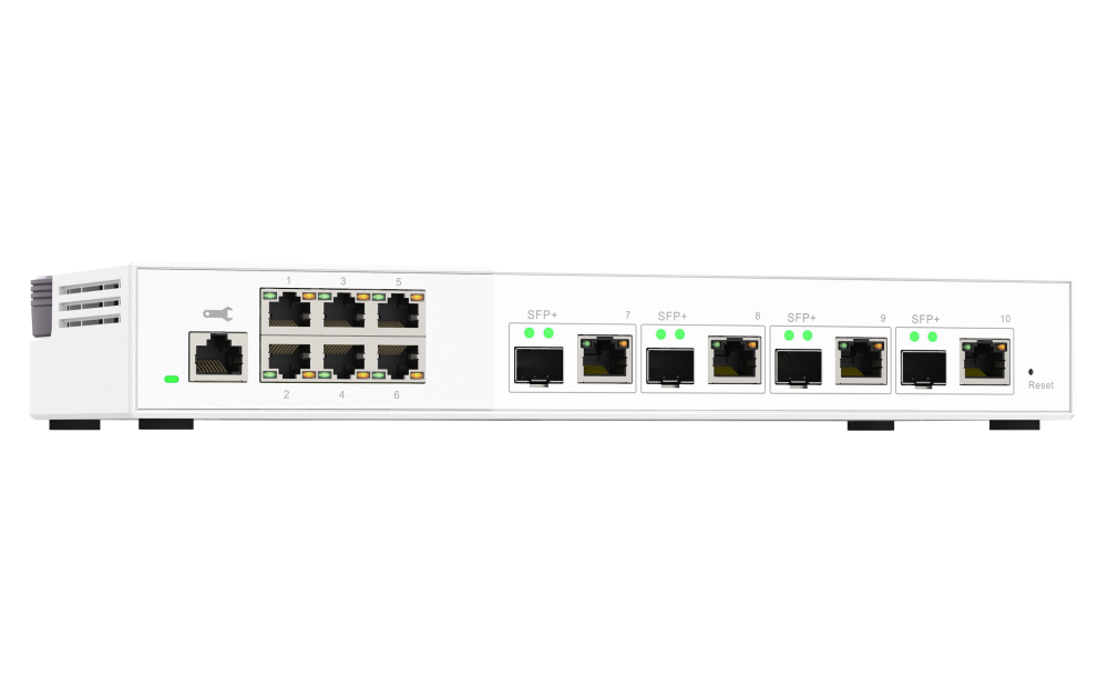 QNAP QSW-M2106-4C Left