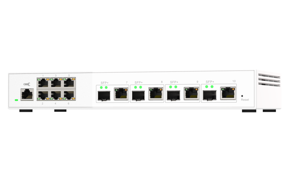 QNAP QSW-M2106-4C Right