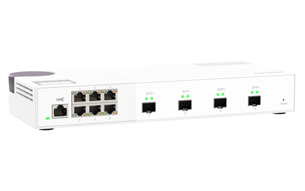 QNAP QSW-M2106-4S Left-Top