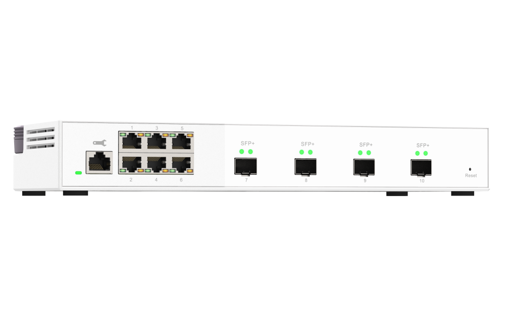  QNAP 6-Port 10GbE & 2.5GbE (QSW-2104-2T-US) Plug