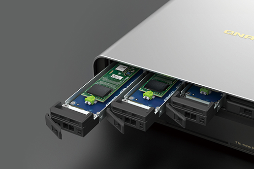 TBS-h574TX hot-swappable M.2 SSDs